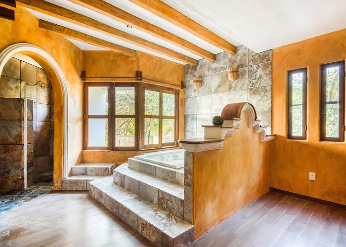 Nilu Puerto Escondido By SelinaHostel